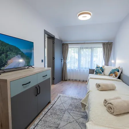 Arni Aparts Lejlighed *